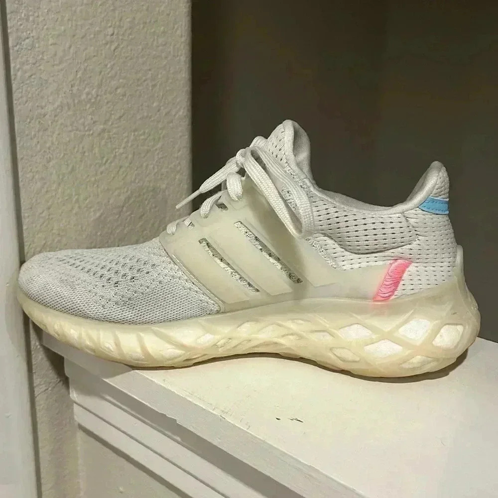 Adidas Ultraboost Web DNA Running Shoe Youth Size 7 White GX9801 - Picture 3 of 9
